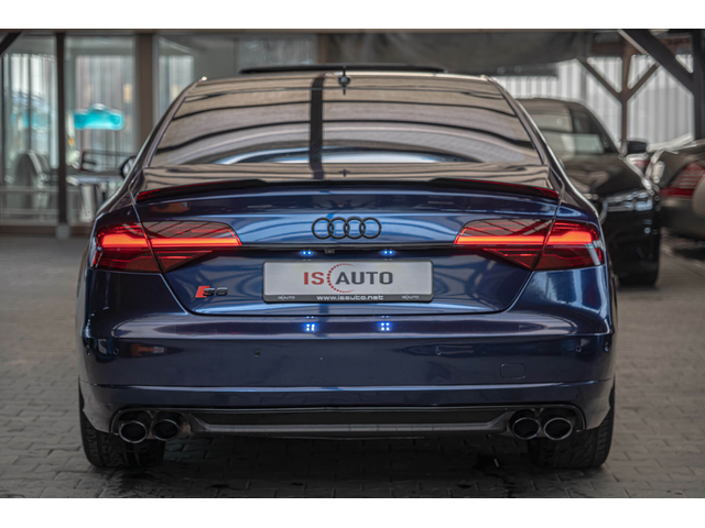 Audi S8 Matrix/Bose/Обдухване/Quattro/Алкантар - автомобили, коли, обяви за нови и употребявани 4