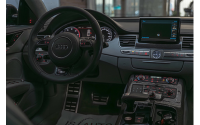 Audi S8 Matrix/Bose/Обдухване/Quattro/Алкантар - автомобили, коли, обяви за нови и употребявани 8