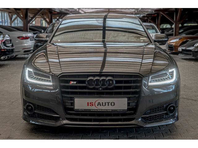 Audi S8 PLUS/Exclusive/RSE/B&O/Distr./Камера 360/Kерамика - автомобили, коли, обяви за нови и употребявани 0