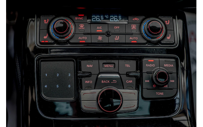 Audi S8 PLUS/Exclusive/RSE/B&O/Distr./Камера 360/Kерамика - автомобили, коли, обяви за нови и употребявани 10