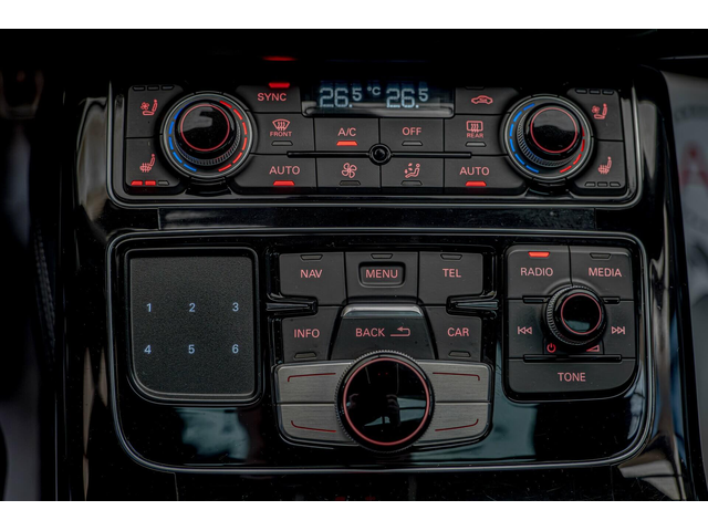 Audi S8 PLUS/Exclusive/RSE/B&O/Distr./Камера 360/Kерамика - автомобили, коли, обяви за нови и употребявани 10