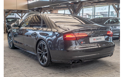 audi-s8-plus-exclusive-rse-b-o-distr-kamera-360-keramika - 4