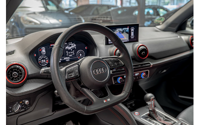 audi-sq2-2-0tfsi-quattro-bang-olufsen-kamera-hud-panorama - 5