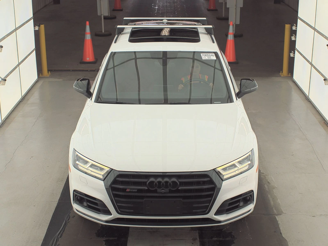 Audi SQ5 PRESTIGE* MATRIX* BLACK OPTIC* DISTRO* HEADUP* 360 - автомобили, коли, обяви за нови и употребявани 1