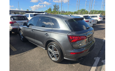 audi-sq5 - 5