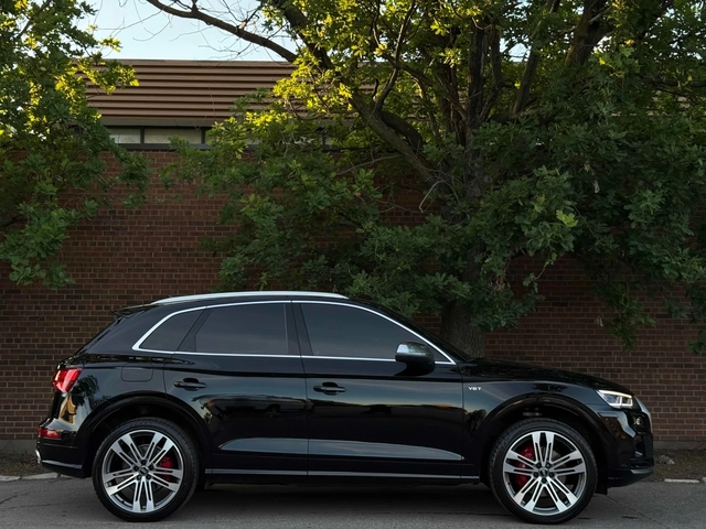 Audi SQ5 Technik/360/Pano/B&O - автомобили, коли, обяви за нови и употребявани 2