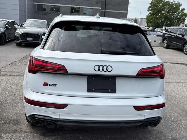 Audi SQ5 Progressiv * Keyless * CARFAX * АВТО КРЕДИТ * - автомобили, коли, обяви за нови и употребявани 4