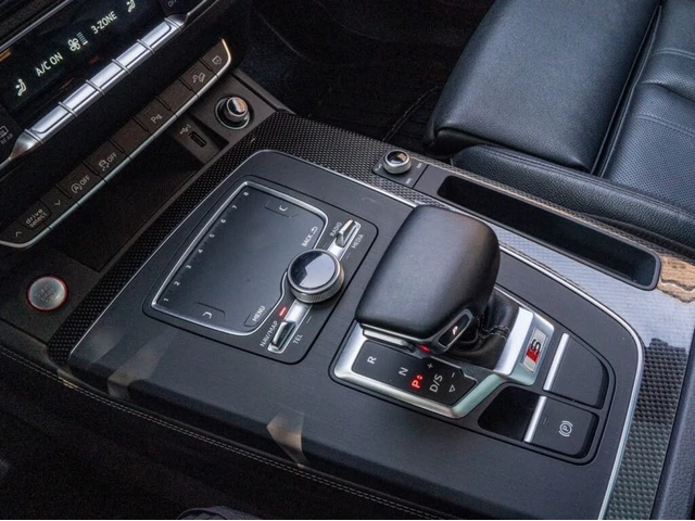 Audi SQ5 3.0 TFSI Technik* DISTRONIC* PANORAMA* ОБДУХВАНЕ* - автомобили, коли, обяви за нови и употребявани 11