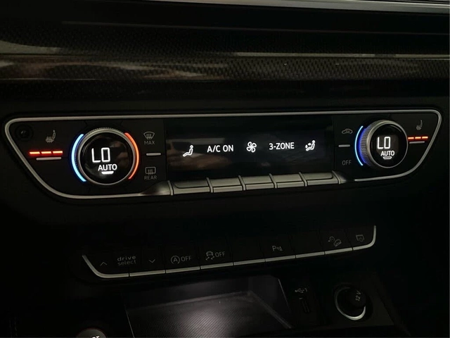 Audi SQ5 TECHNIK* BLACK OPTIC* B&O* DIS* ПАНО* КРАЙНА ЦЕНА - автомобили, коли, обяви за нови и употребявани 13