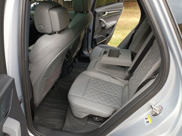 Audi SQ5 Head up/Keyless/ПАНОРАМА - автомобили, коли, обяви за нови и употребявани 8