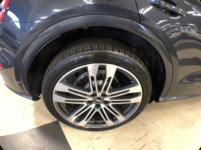 Audi SQ5 TECHNIK AWD LEATHER PAN/ROOF NAV B/SPOT 360 CAMERA All Wheel Drive - автомобили, коли, обяви за нови и употребявани 8