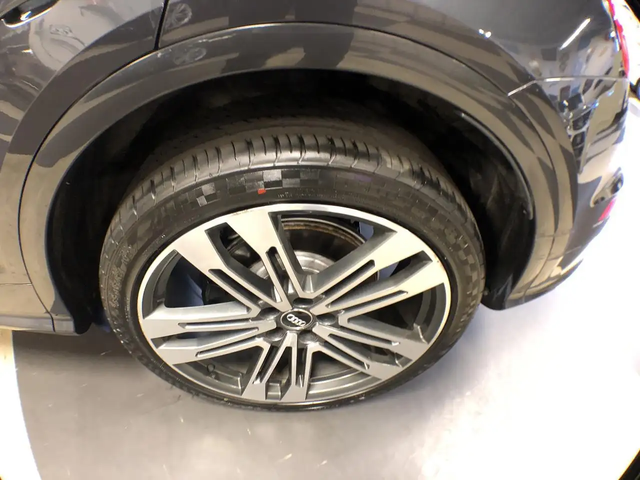 Audi SQ5 TECHNIK AWD LEATHER PAN/ROOF NAV B/SPOT 360 CAMERA All Wheel Drive - автомобили, коли, обяви за нови и употребявани 9