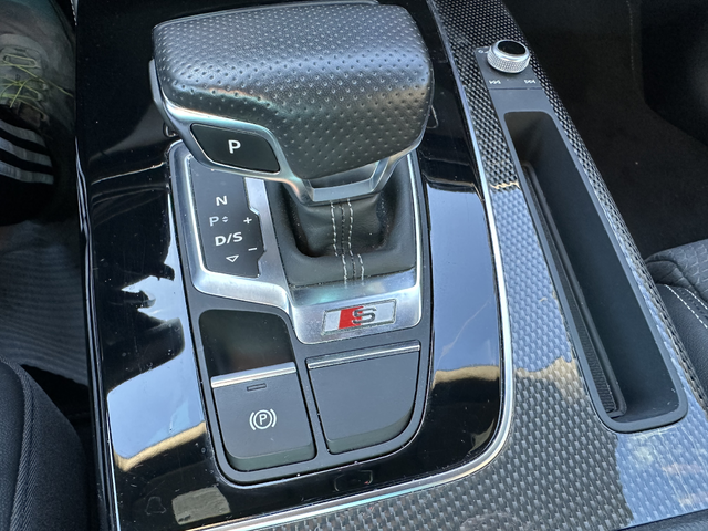 Audi SQ5 TFSI 356hp. allroad лизинг - автомобили, коли, обяви за нови и употребявани 9