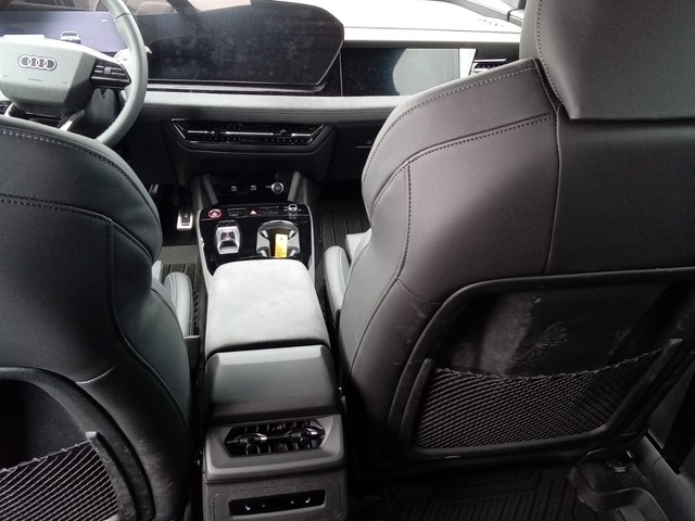 Audi SQ6 E-TRON N/A AWD - автомобили, коли, обяви за нови и употребявани 9
