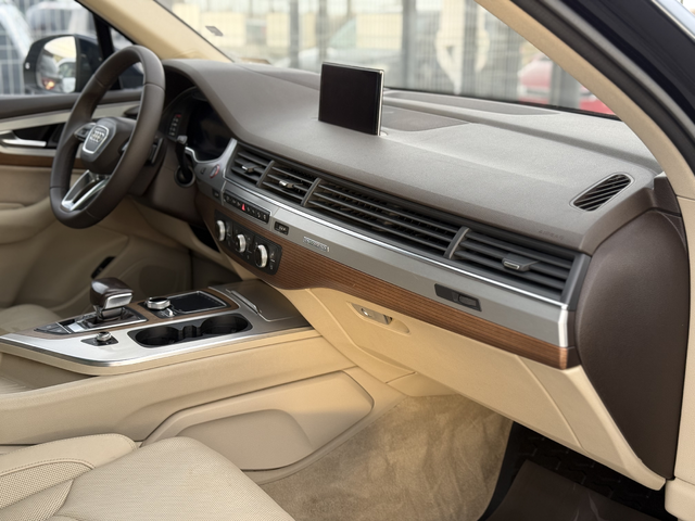 Audi SQ7 2018г* EXCLUSIVE* FULL MAX* 170.000KM* 6+ 1* - автомобили, коли, обяви за нови и употребявани 7