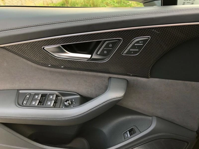 Audi SQ7 4,0 TDI quattro - автомобили, коли, обяви за нови и употребявани 8