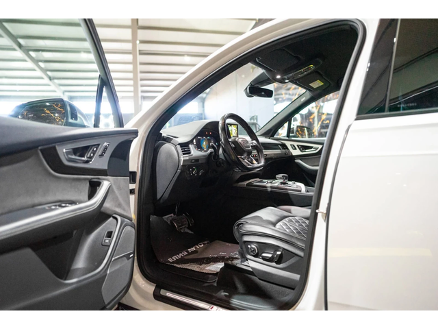 Audi SQ7 4.0TDI V8 MATRIX FULL S LINE BOSE ЛИЗИНГ 100% - автомобили, коли, обяви за нови и употребявани 10