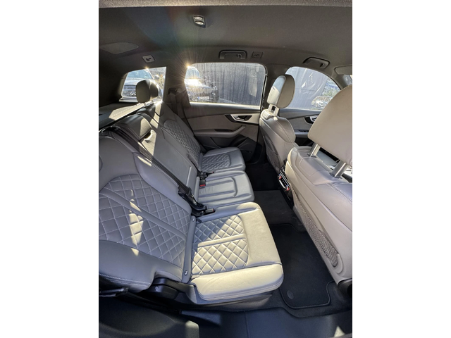 Audi SQ7 - автомобили, коли, обяви за нови и употребявани 10