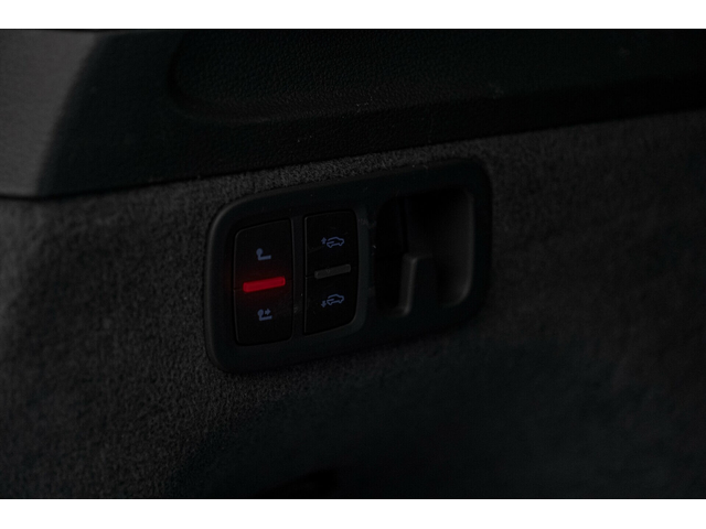 Audi SQ7 4.0TDI/Exclusive/Ambient/Distronic/Virtual/Камера - автомобили, коли, обяви за нови и употребявани 13