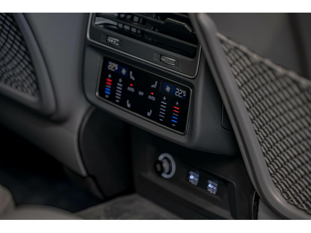 Audi SQ7 4.0TDI/Камера/Подгрев/Панорама/6+1 - автомобили, коли, обяви за нови и употребявани 9