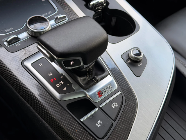 Audi SQ7 4.0TDI / TV / 7 МЕСТЕН - автомобили, коли, обяви за нови и употребявани 14