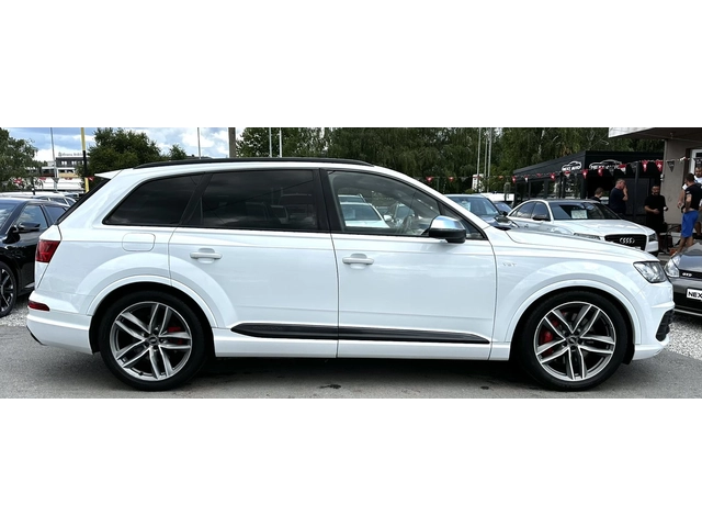 Audi SQ7 4.0TDI V8 435HP MATRIX PANO BOSE EU6C - автомобили, коли, обяви за нови и употребявани 3