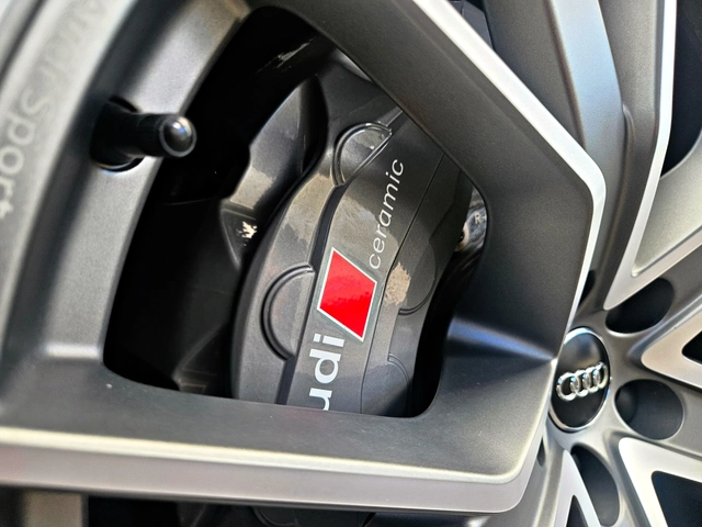 Audi SQ7 ! CERAMIC/EXCLUSIVE/DISTR/CAMERA/BOSE/PANO/ВАКУМ/L - автомобили, коли, обяви за нови и употребявани 7