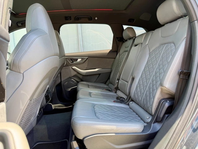 Audi SQ7 V8 TDI quattro 360градуса Завиващ заден мост - автомобили, коли, обяви за нови и употребявани 11