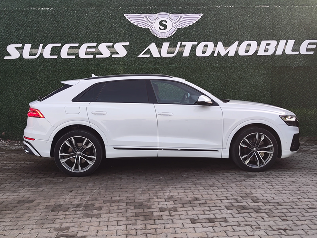 Audi SQ8 360CAM* B&Q* DISTRONIC* LAZER* RECARO* MEMORY* LIZ - автомобили, коли, обяви за нови и употребявани 2