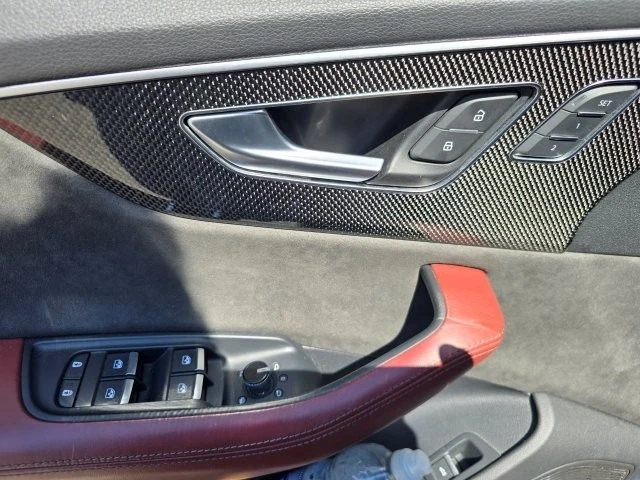 Audi SQ8 * 4.0 TFSI quattro * CARFAX * ЦЕНА ДО БГ - автомобили, коли, обяви за нови и употребявани 10