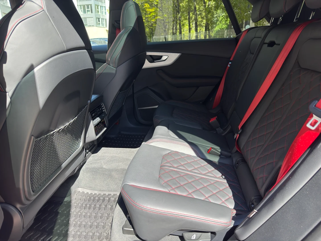 Audi SQ8 4.0 TFSI V8 (507 кс) quattro tiptronic - автомобили, коли, обяви за нови и употребявани 13