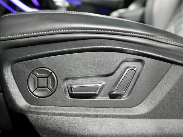 Audi SQ8 4.0 TFSI quattro* АвтоКредит* (Цена до БГ) - автомобили, коли, обяви за нови и употребявани 12