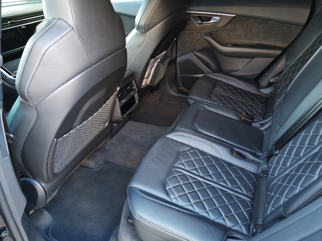 Audi SQ8 - автомобили, коли, обяви за нови и употребявани 12
