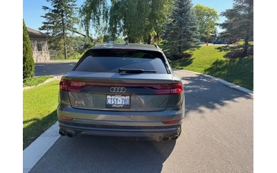 audi-sq8 - 2