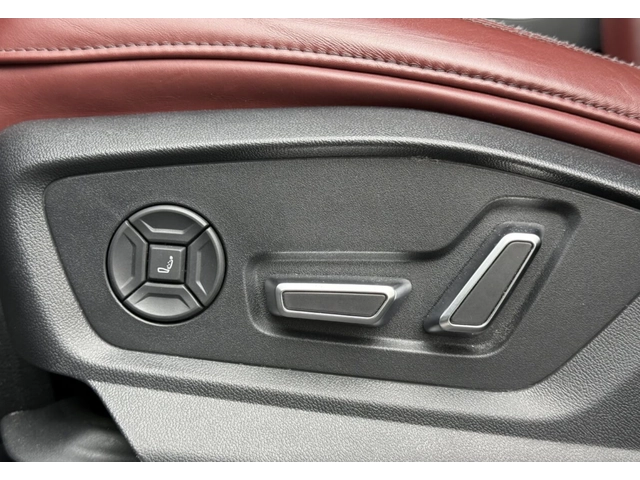 Audi SQ8 Bang & Olufsen / Масаж / HUD / FULL - автомобили, коли, обяви за нови и употребявани 15
