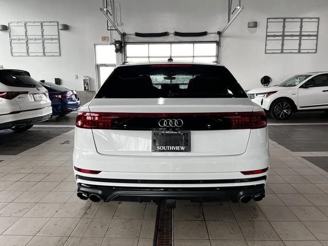 Audi SQ8 4.0T* BLACK OPTIC* МАСАЖ* ОБДУХВАНЕ* КРАЙНА ЦЕНА - автомобили, коли, обяви за нови и употребявани 4