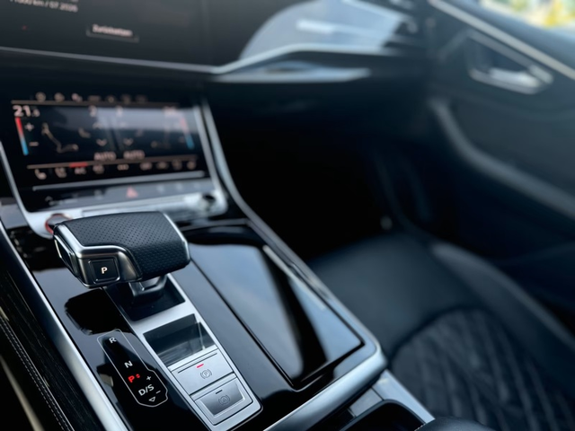Audi SQ8 SQ8 4.0 TFSI Quattro - автомобили, коли, обяви за нови и употребявани 3