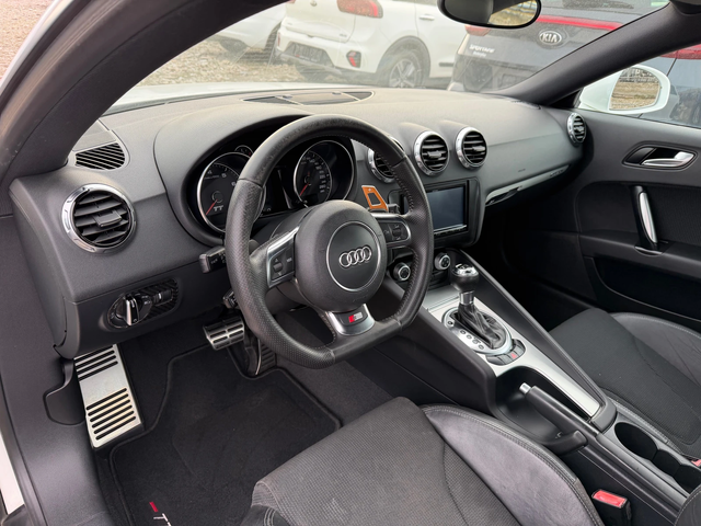 Audi Tt 2.0 TFSI QUATTRO - автомобили, коли, обяви за нови и употребявани 9