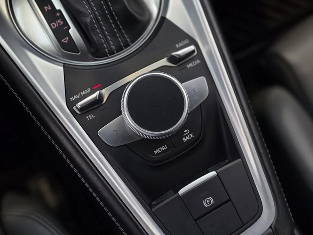 Audi Tt 2.0T* AвтоКредит * (ЦЕНА ДО БГ) - автомобили, коли, обяви за нови и употребявани 11