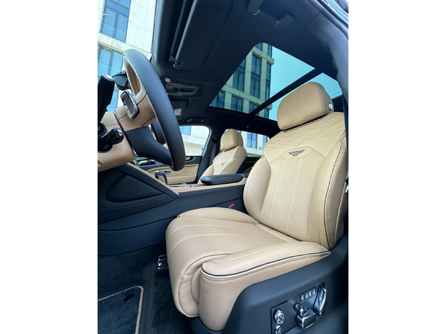 Bentley Bentayga Azure First Edition Naim Automatic Door Close - автомобили, коли, обяви за нови и употребявани 12