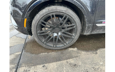 Bentley Bentayga W12 С РЕГИСТРАЦИЯ & АВТО КРЕДИТ - автомобили, коли, обяви за нови и употребявани 13