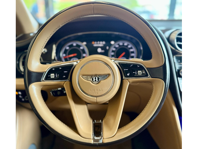 Bentley Bentayga V8 * Panorama* 22"* SoftClose* Лизинг - автомобили, коли, обяви за нови и употребявани 9