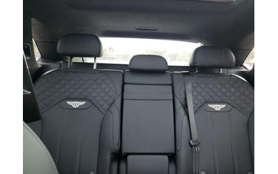 Bentley Bentayga 4.0L 8 ALL WHEEL DRIVE - автомобили, коли, обяви за нови и употребявани 10