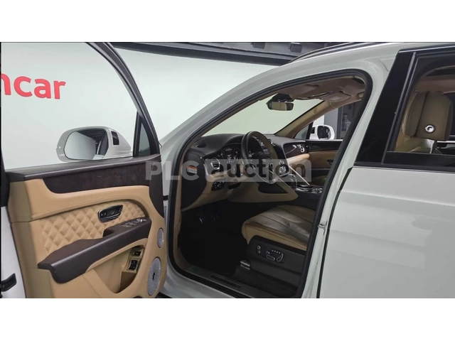 Bentley Bentayga FIRST EDITION - автомобили, коли, обяви за нови и употребявани 11