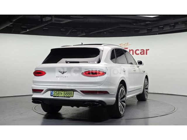 Bentley Bentayga FIRST EDITION - автомобили, коли, обяви за нови и употребявани 2