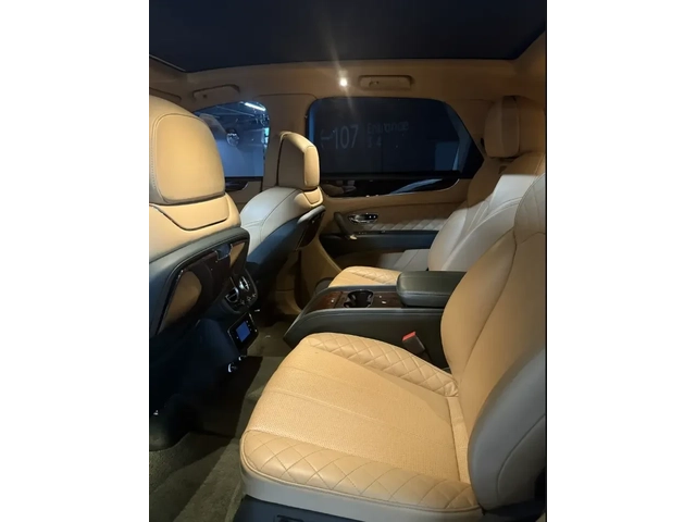 Bentley Bentayga FIRST EDITION | КРАЙНА ЦЕНА - автомобили, коли, обяви за нови и употребявани 9
