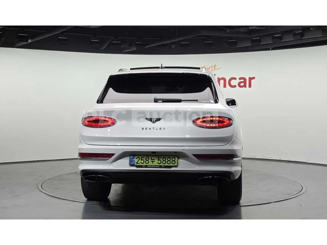 Bentley Bentayga FIRST EDITION - автомобили, коли, обяви за нови и употребявани 1