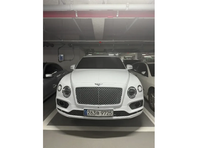Bentley Bentayga FIRST EDITION | КРАЙНА ЦЕНА - автомобили, коли, обяви за нови и употребявани 1