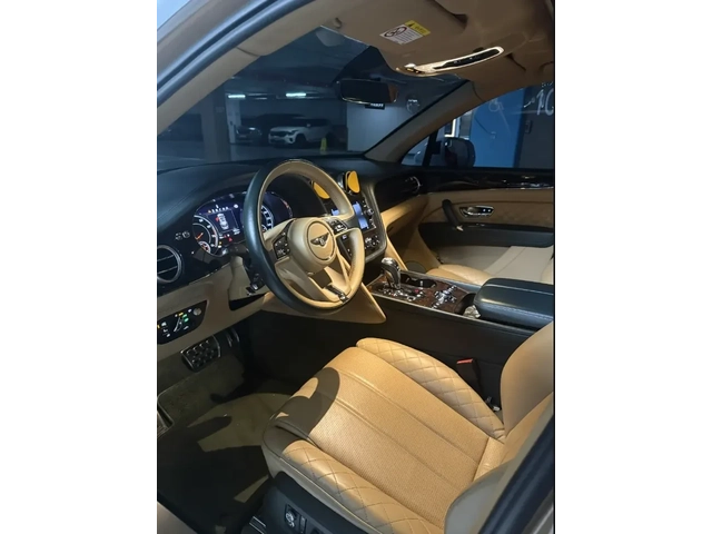 Bentley Bentayga FIRST EDITION | КРАЙНА ЦЕНА - автомобили, коли, обяви за нови и употребявани 5