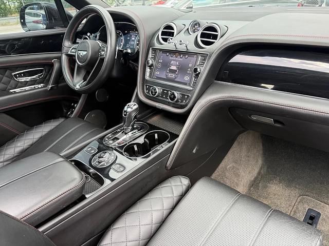 Bentley Bentayga DISTRONIK-HEAD UP-PANORAMA-V12-VAKUM-MONITORI-FULL - автомобили, коли, обяви за нови и употребявани 14
